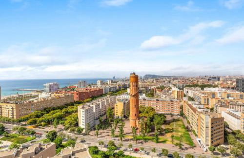 Penthouse Duplex with TOP Views! - Photo 28