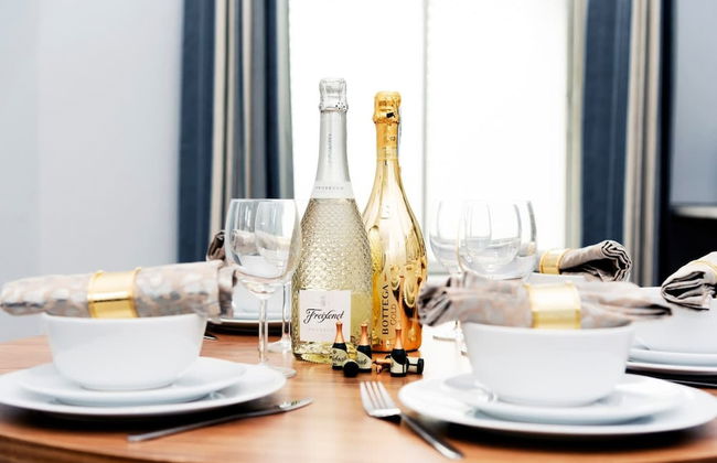 Wrexham Central Stay Apartment Six - Photo 33