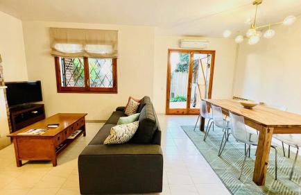 Mediterranean house, beach and charm garden - Foto 8