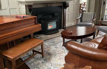 WOW New Spectacular Franconia Home - history - views - fire pit - hot tub - pool - grandeur - MUST SEE - Foto 15