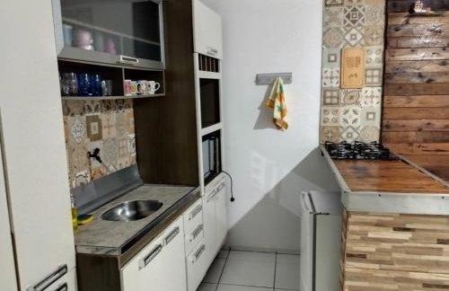 Casa de temporada nos fundos - Foto 1