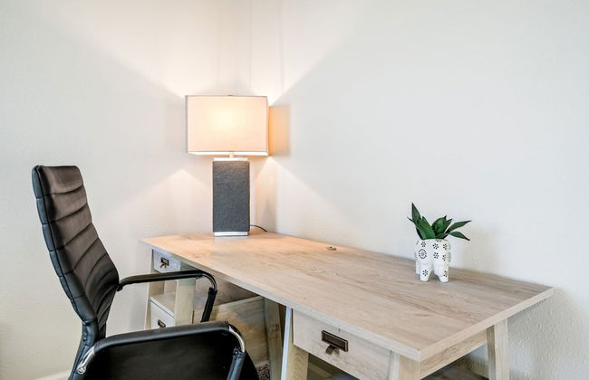 Perfect Home for Families Displaced by Insurance - Foto 25