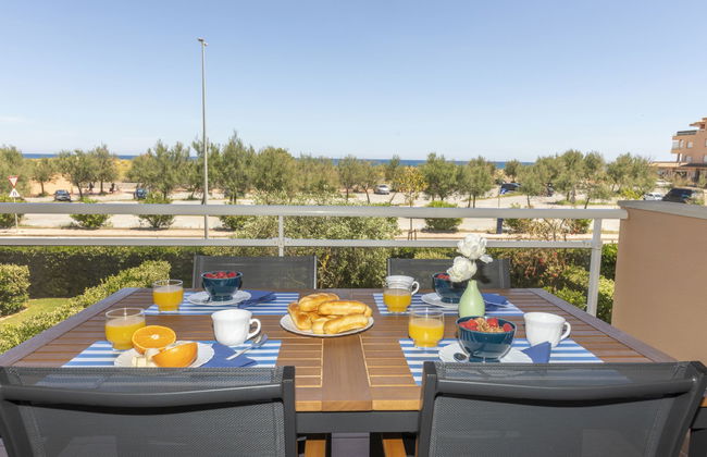 "Port Pals Golden" - Foto 9