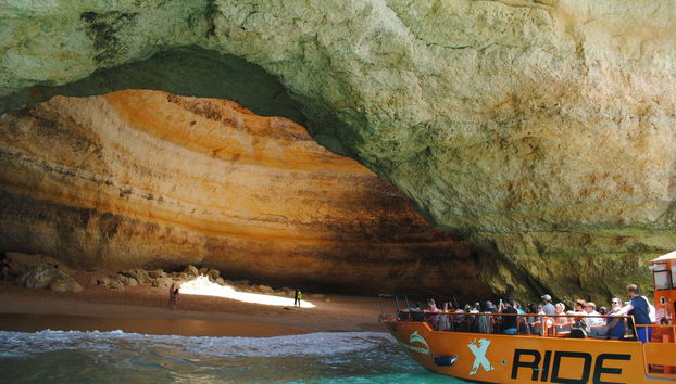 Surcando las cuevas del Algarve