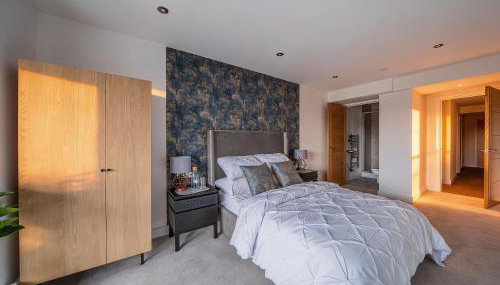 Leeds City Centre 2BR Apartment - Luxury Stay with Private Terrace - Foto 4