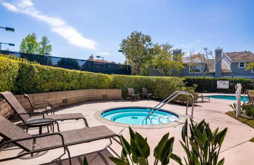 Carmel Valley 2BR with Amenities - Photo 28