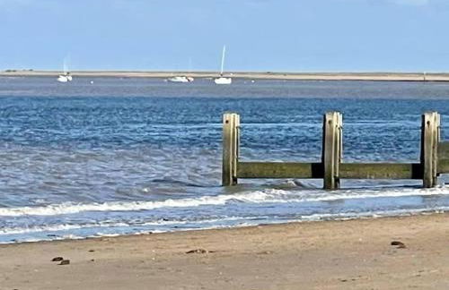 Beautiful Seafront Studio Apartment - Foto 7