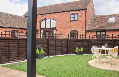 The Little Beehive - Photo 31