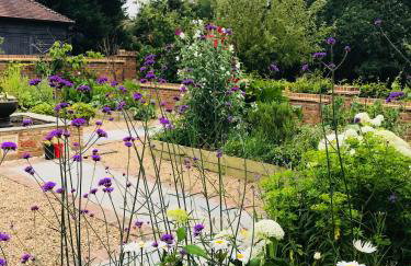 Sissinghurst Stables A comfortable country home in the Garden of England and just one hour from London - Foto 31