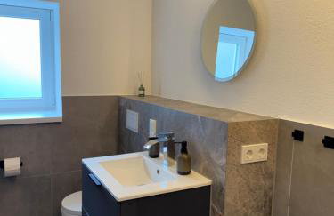 Studio Liva Modernes Apartment mit kostenlosem Parkplatz - Foto 23