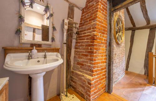 Extraordinary 15th Century timber framed cottage in famous Medieval village - The Tryst - Foto 44