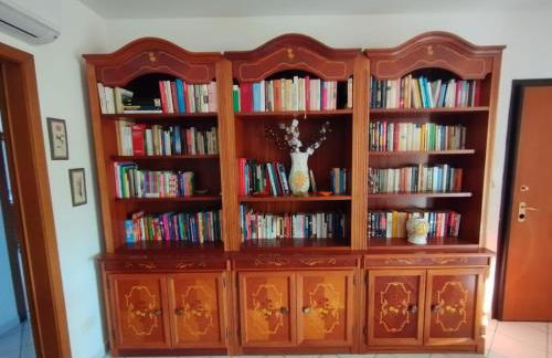 Book Nook Pisa, vicino all'Ospedale di Cisanello e all'Aeroporto, parcheggio privato a disposizione - Foto 2