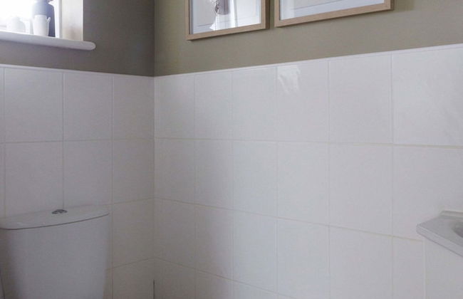 Stylish 4 Bed Home Close to Beach - Foto 6