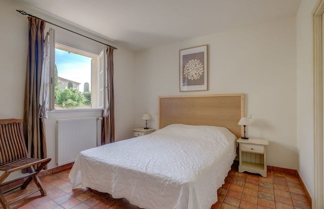 Holiday Flats at Domaine de Saint-endreol With Golf, SPA and Pool - Photo 3