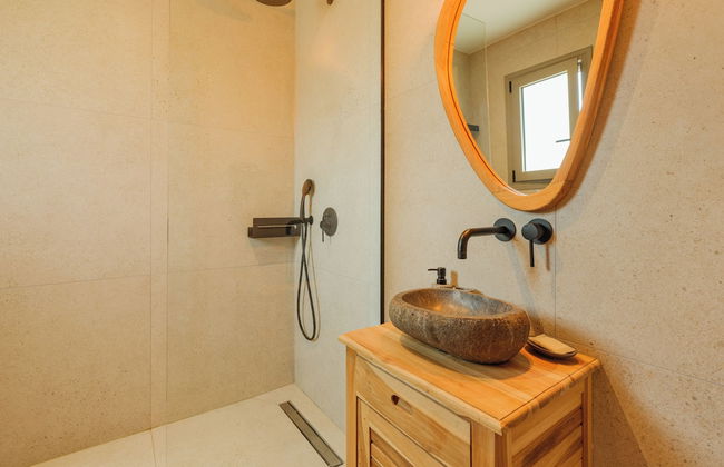 Allure Wellness Retreat - Photo 14