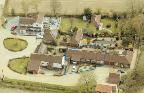 Primroses, Wood Farm - Foto 1