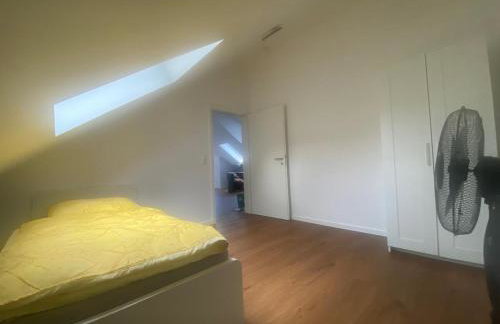 Frankfurt Eschborn New Apartment for 5 Person - Foto 9