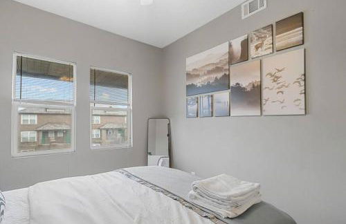 Pet&Baby Friendly 2BR w- in-unit Laundry WIFI - Foto 18