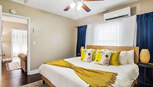 Large Top Floor Lookout (Pet-friendly) King 1 Bed - Foto 5