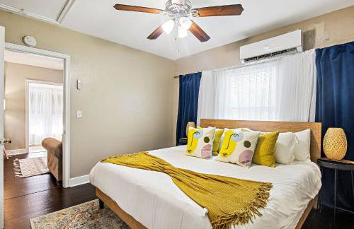 Large Top Floor Lookout (Pet-friendly) King 1 Bed - Foto 5