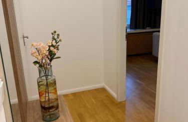 Jomi Stays - Kudamm - Foto 75