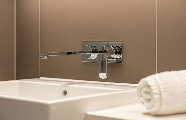 Stunning Three-bedroom Apartment on the River - Foto 39