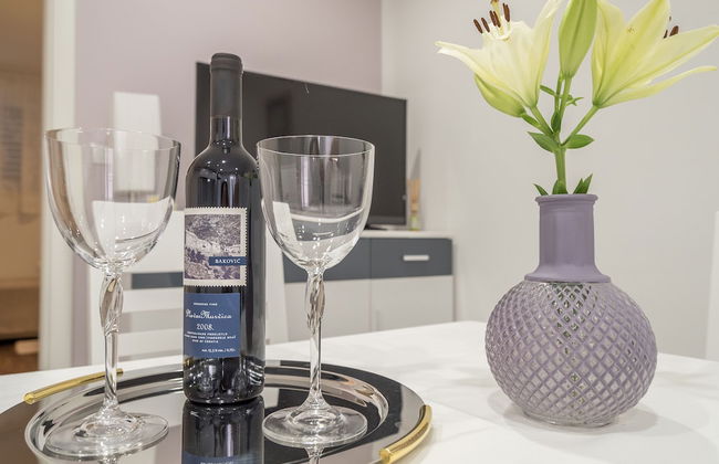 Drop In Split Suites - Photo 18