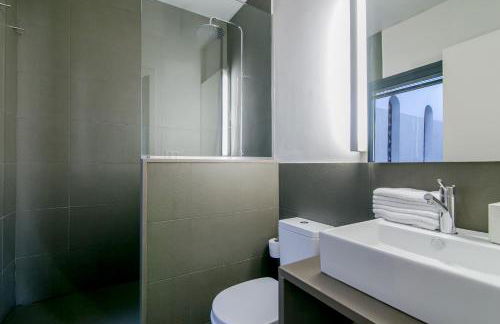 Decô Apartments Barcelona-Diagonal - Photo 17