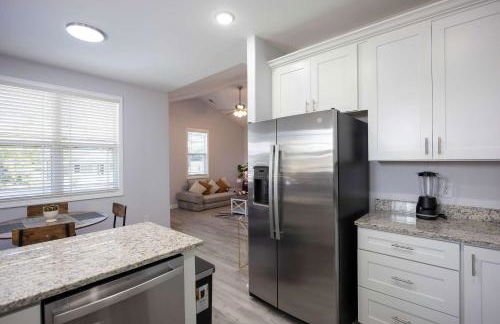 2 Min to Downtown - 9 to Elon - Fast Wi-Fi - Foto 11