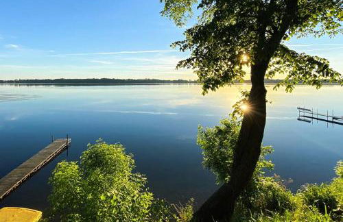 Lakefront Hideaway - Foto 30