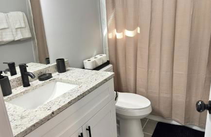 Modern new townhouse near Stone Mountain Sleeps 10 - Foto 24