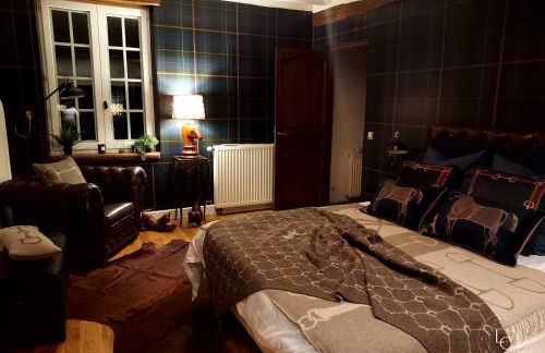 La Bretonnerie Luxury villa with pool & jacuzzi in a equestrian estate - Photo 8