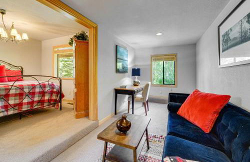 Close to Ski Slopes Tahoe Ski Chalet with Fireplace - Foto 21