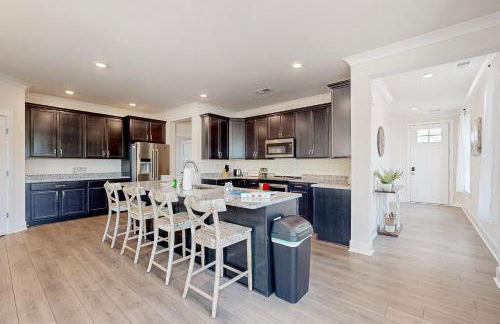 Dock, Game Room! Riverfront Retreat in Seaford - Foto 8