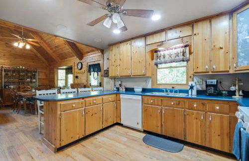 Boujee Bear Lodge - A Peaceful Cabin in the Woods - Photo 34