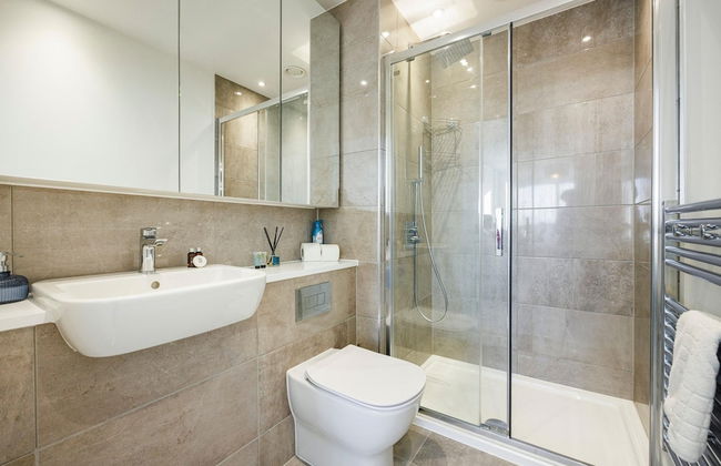Newly Built 2 Bed Apartment By London City Airport - Foto 9