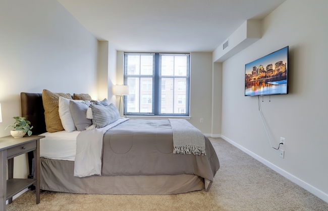 Relaxing Vibe Alexandria Apts - Photo 29