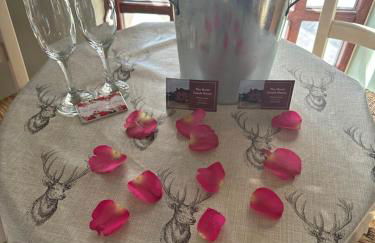 The Hurst Coach House - Photo 40