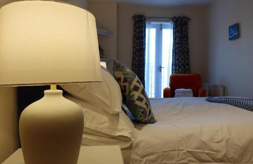 By the River - Foto 11