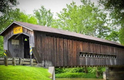 Lakeview - Lake Erie - Ashtabula, OH - 5 Min to GOTL - Fireplace- Deck - King Bed - Foto 29