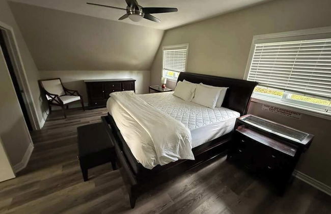 Mountain Views, Steps to BM Village, Hot Tub, BBQ. - Foto 2