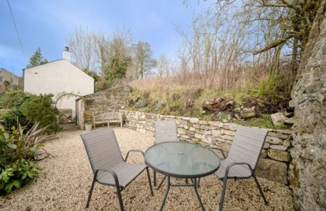 Host Stay White House - Photo 12