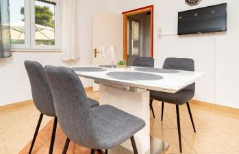 Apartments Lores - Photo 30