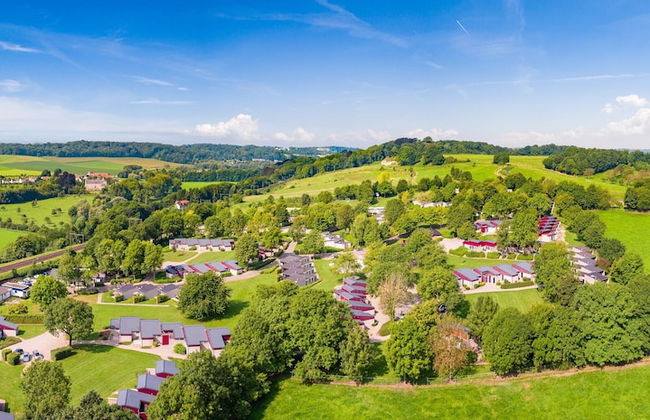 Well-kept Bungalow With Fireplace Near Valkenburg - Photo 34