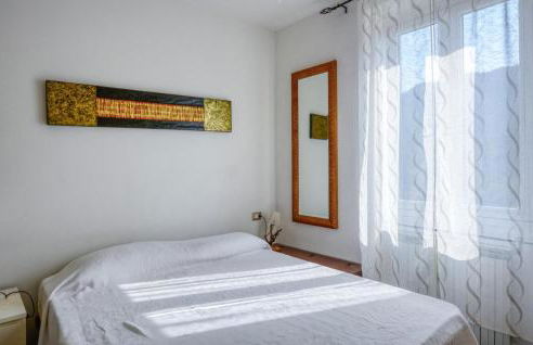 2 Bedroom Awesome Apartment In Terrile - Foto 12