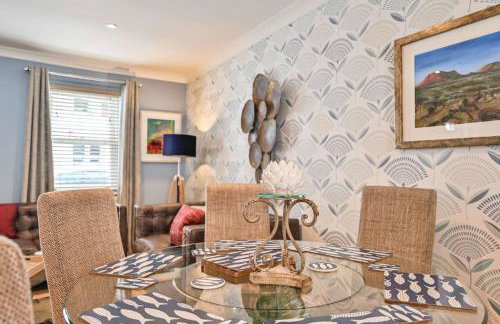 Lisburne Place - Luxury Three Bedroom Town House - Photo 34