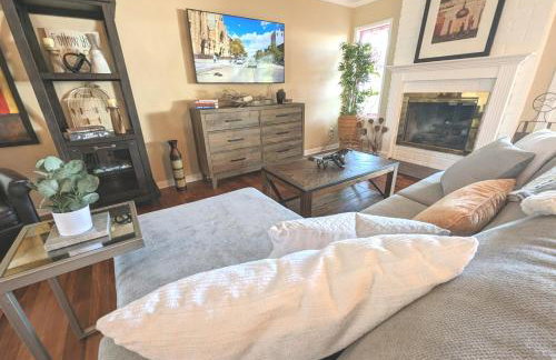 4 BR Encino Home w/ Amazing Yard, Near Everything - Foto 6