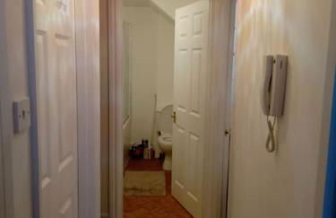 Lovely 1-bedroom flat within minutes from the beach! - Foto 8