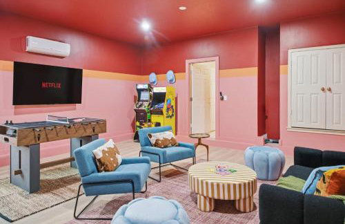 Sparkling Pool Hot Tub Game Room Kids Area - Foto 5