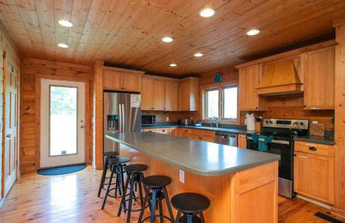 Secluded 18-Acres with Pool Hot Tub Pool Table - Foto 42